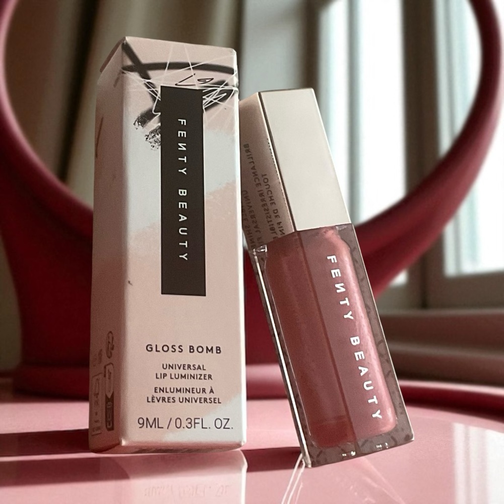 Fenty Beauty Gloss Bomb Lip Luminizer - FU$$Y 02